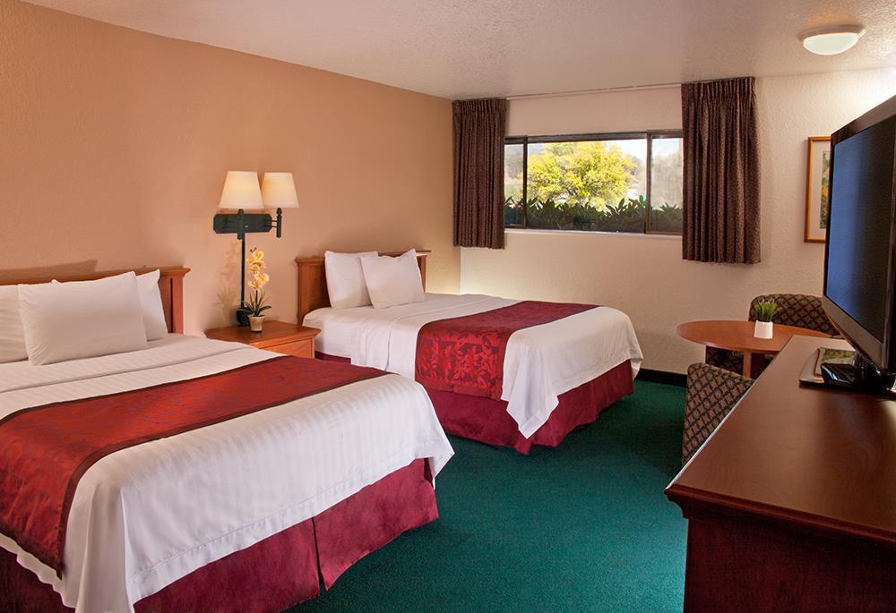 Windmill Inn Of Roseburg Δωμάτιο φωτογραφία