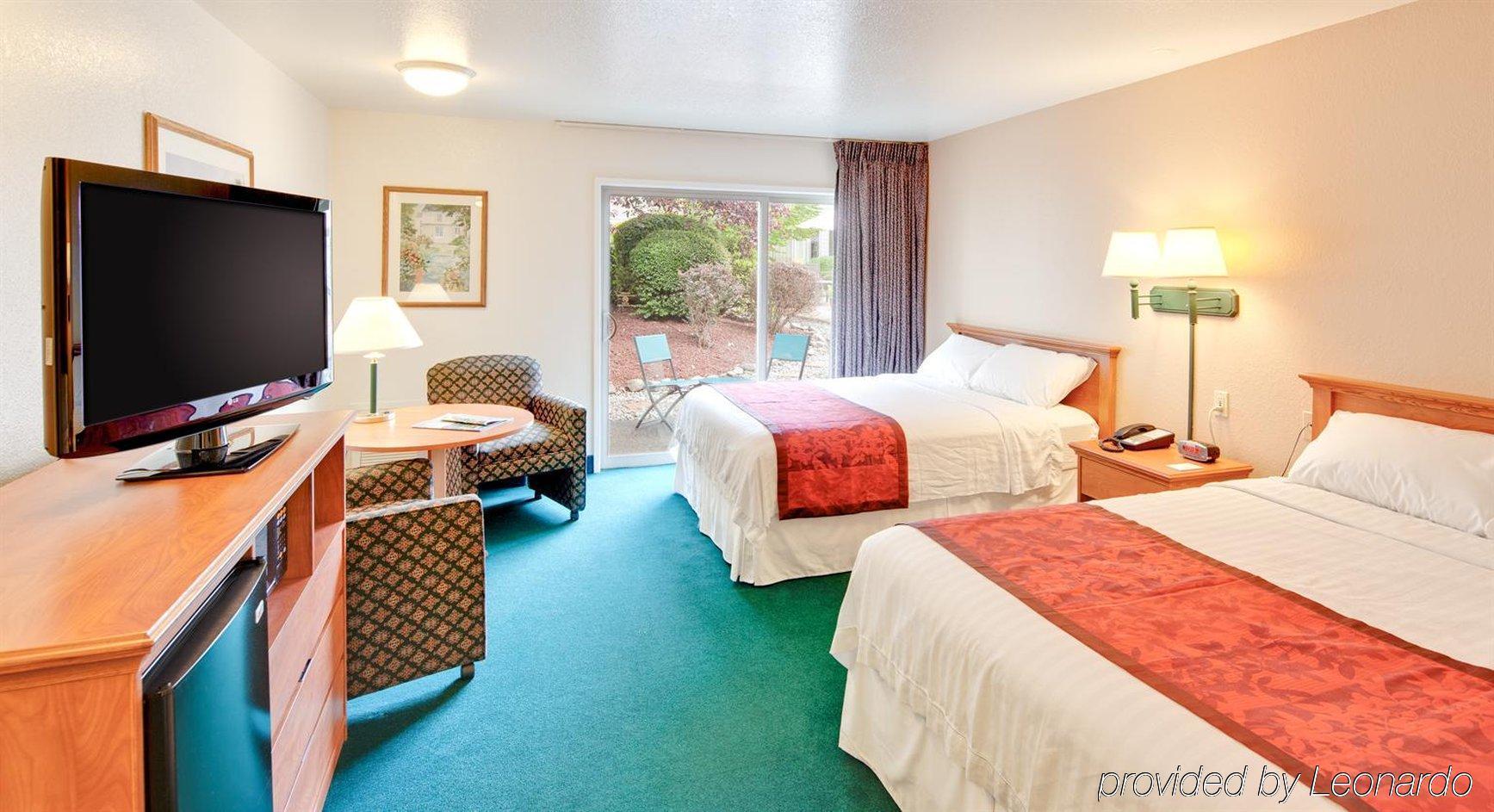 Windmill Inn Of Roseburg Εξωτερικό φωτογραφία
